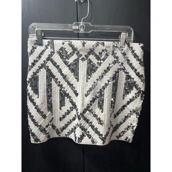 Express White Black Sequin Mini Skirt - Picture 1 of 4